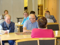 Makkaranpaisto ja lauluilta Väentuvassa
